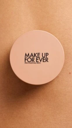 HD SKIN TWIST & LIGHT LOOSE POWDER 31 HD SKIN TWIST & LIGHT LOOSE POWDER -Luxe Beauty FLATLAYS HDSKINTWIST LIGHT KM ILLUMINATE 9x16 1