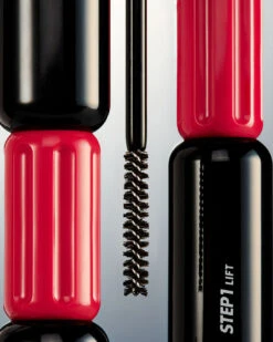 THE PROFESSIONALL MASCARA 23 THE PROFESSIONALL MASCARA -Luxe Beauty flatlays mascara 2022 focus on novelty 4x5 4