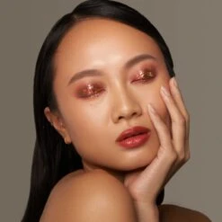 INFINITE CHROME FLAKES 32 INFINITE CHROME FLAKES -Luxe Beauty hotlava2